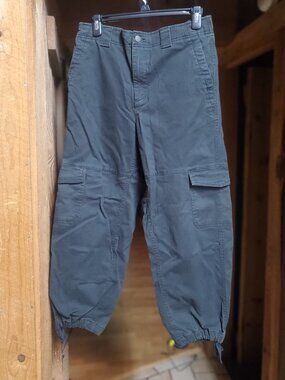 Old Navy balloon leg cargo pants